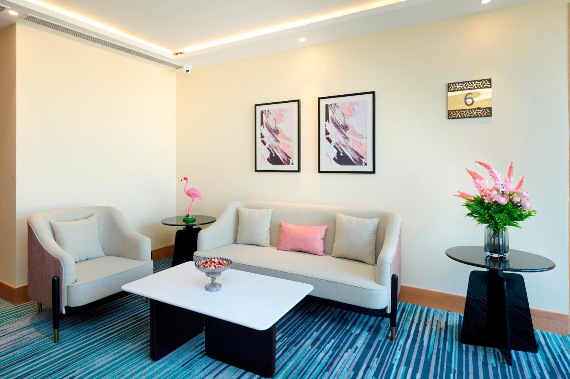 Iris Sarovar Portico Ґурґаон Екстер'єр фото