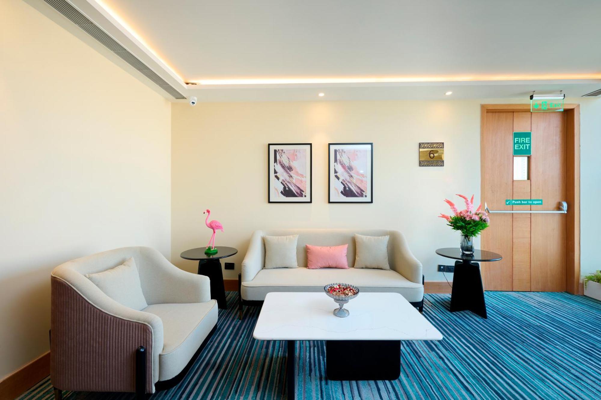 Iris Sarovar Portico Ґурґаон Екстер'єр фото