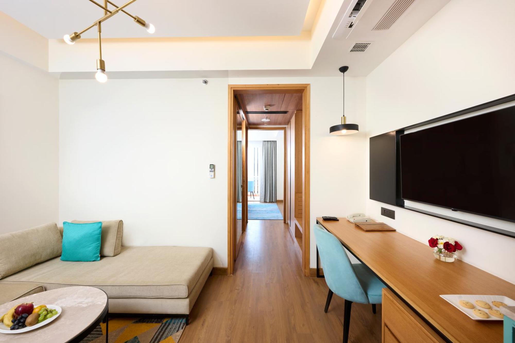 Iris Sarovar Portico Ґурґаон Екстер'єр фото