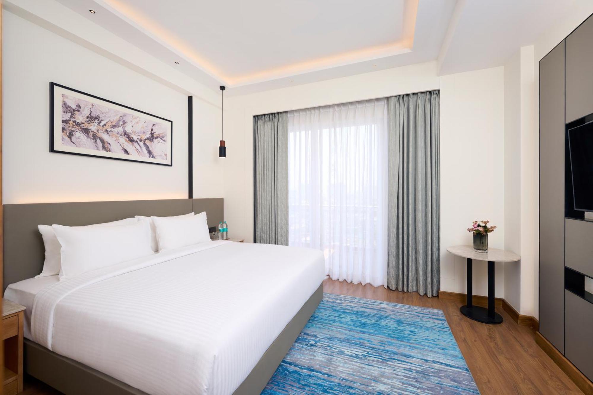 Iris Sarovar Portico Ґурґаон Екстер'єр фото
