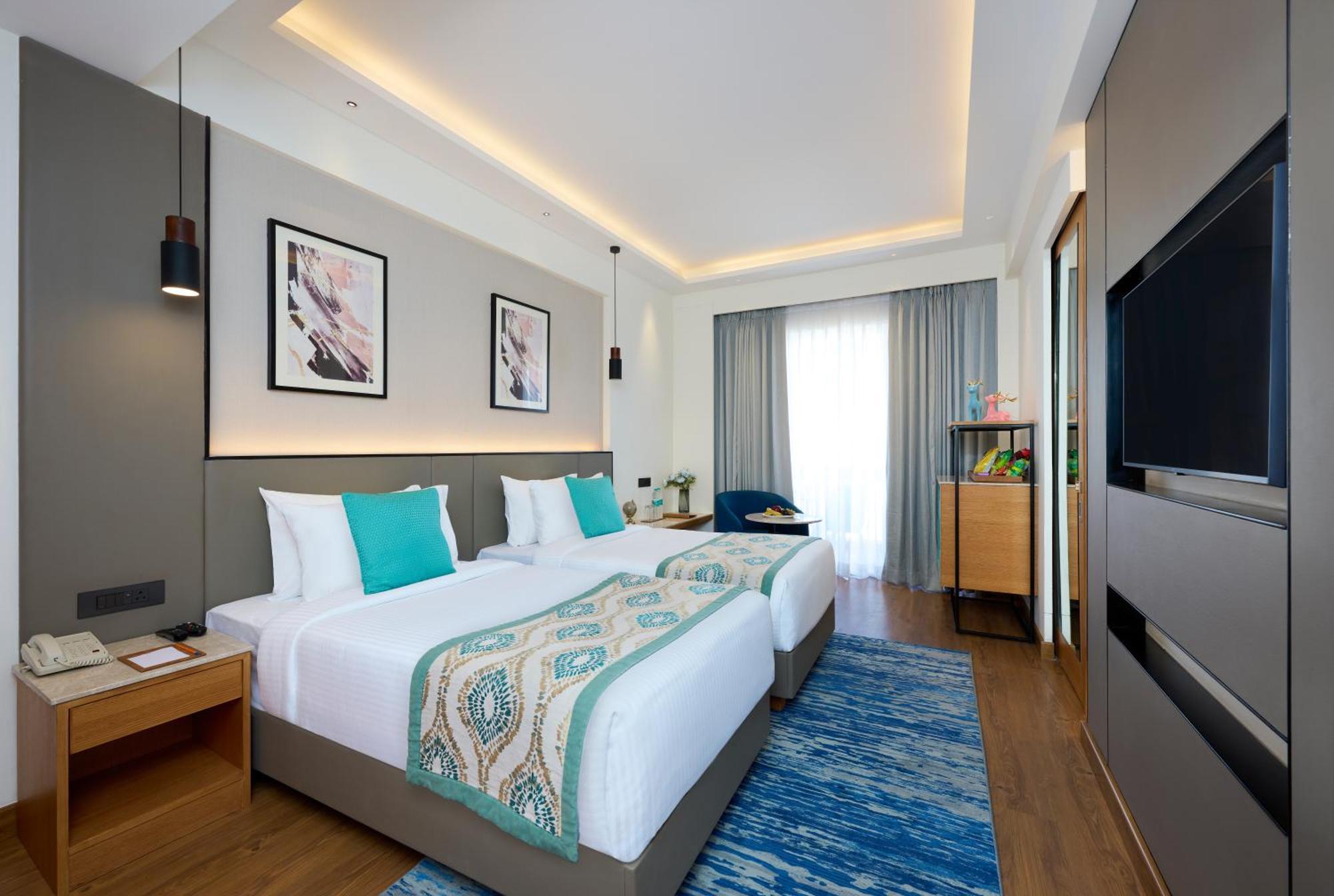 Iris Sarovar Portico Ґурґаон Екстер'єр фото