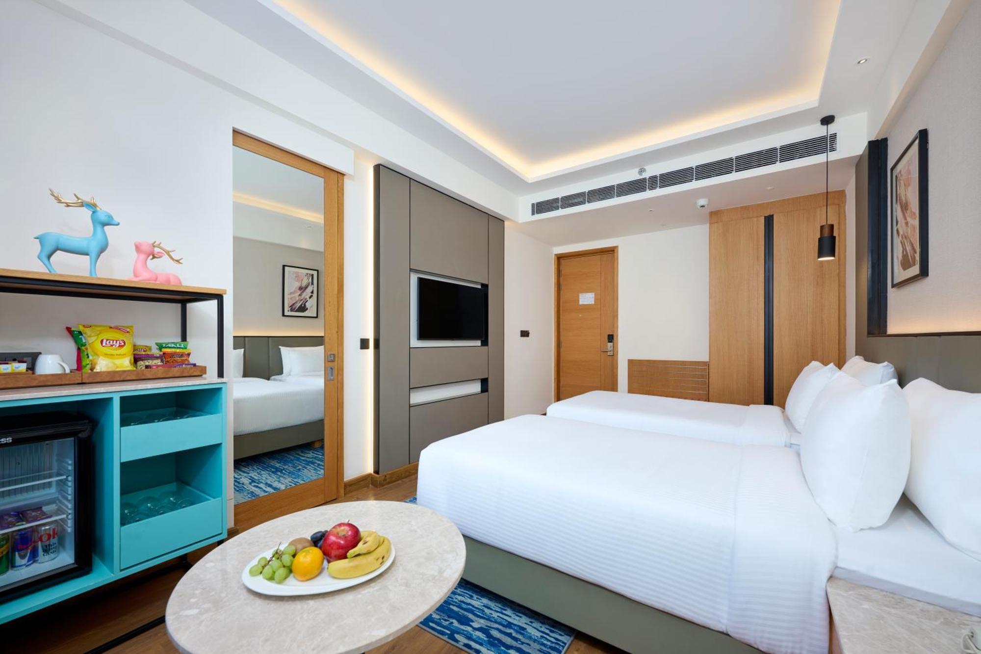 Iris Sarovar Portico Ґурґаон Екстер'єр фото